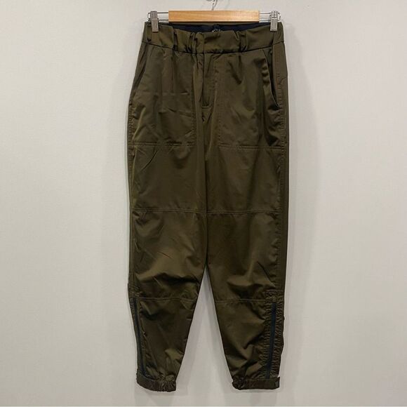 ATHLETA 8 Radiant Green High Rise Shine Joggers Gorpcore Athleisure Zip Ankle - Picture 2 of 16